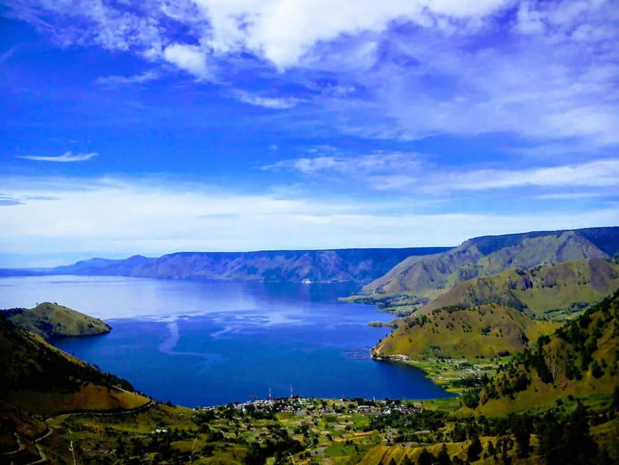 Menjelajahi Keindahan Danau Madhabkunda: Panduan Perjalanan